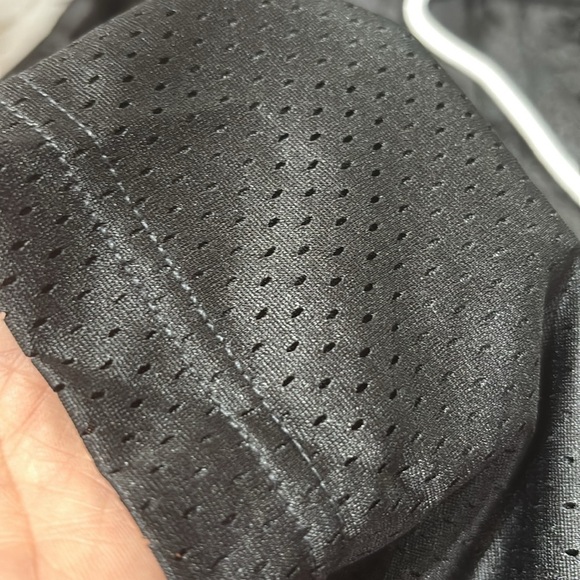 Nike Dri-Fit Basketball 5”standard fit,mid length,elastic/drawcord waist,pockets - Picture 9 of 9